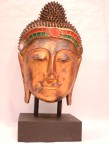 un tableau de la tête de buddha