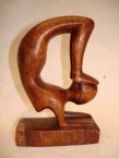 homme abstract avec les jambes au-dessus de la tête