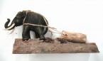 éléphant tire un bloc