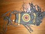 sac en cuir avec decoration des perles