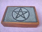 boîte avec pentacle