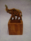 pots pour des stilos éléphant