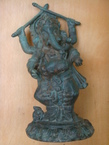 ganesha dansant avec tambour