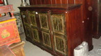 Un dressoir en bois de sheesham de Radjastan 180x120x42cm