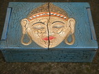 Une caisse en bois d'ablesia 20x20cm