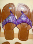 Des chaussures décorés avec des perles
